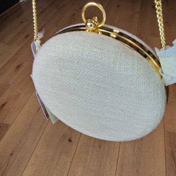 Viral Handcrafted In India Beaded Bag Monogrammed "M" Beige Round Clutch Chain - Picture 16 of 16